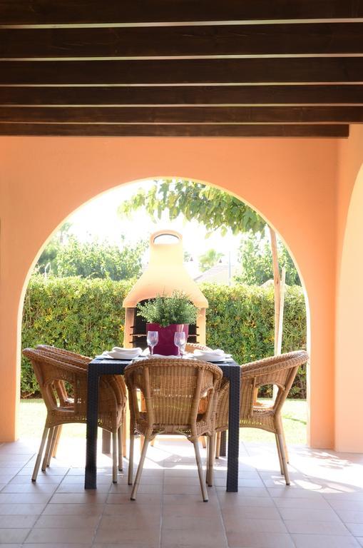 Villas Las Golondrinas Cala'N Bosch (Menorca) Exterior foto
