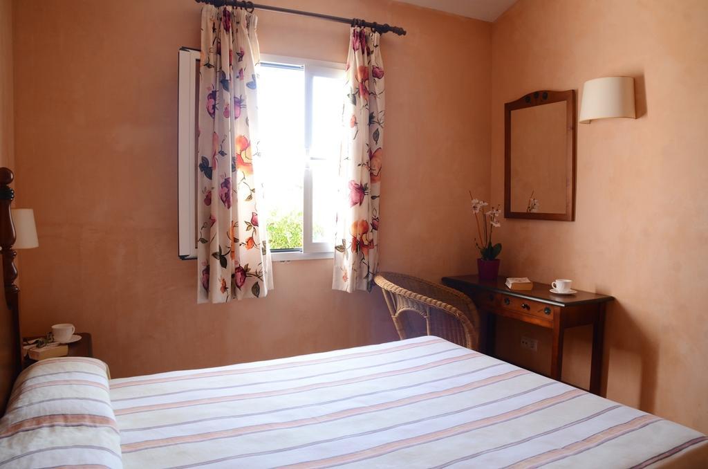 Villas Las Golondrinas Cala'N Bosch (Menorca) Exterior foto
